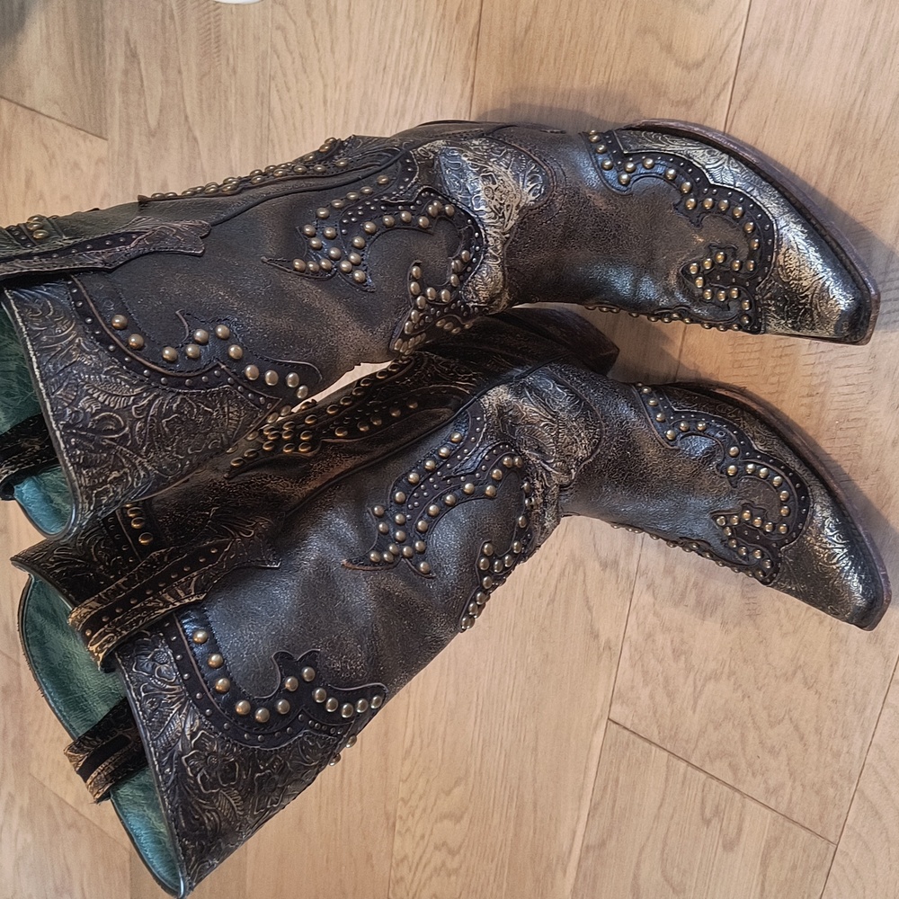 Corral Vintage Boots - Picture 12 of 14